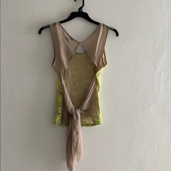 Top - Picture 2 of 2